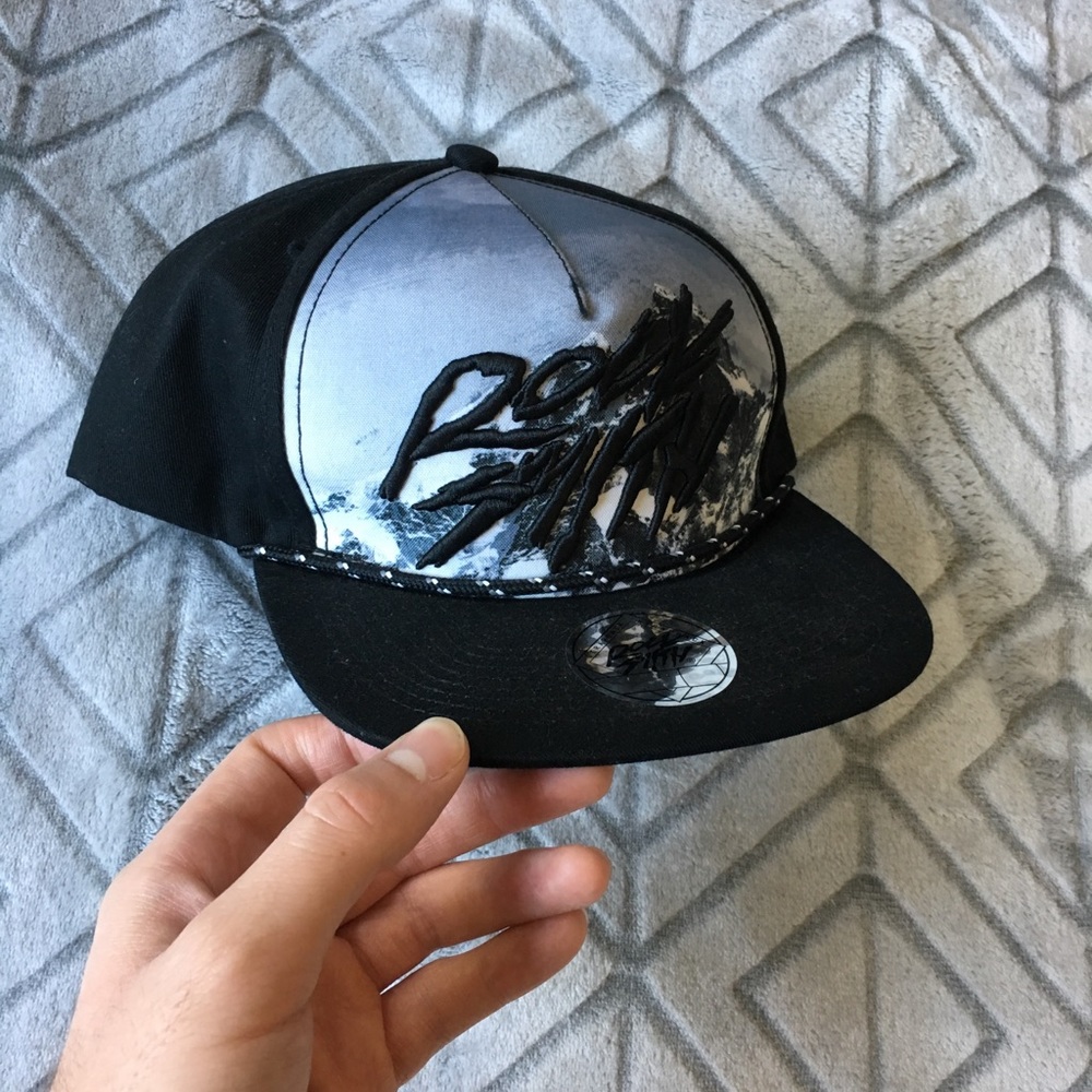 Rocksmith Strapback Hat - Picture 3 of 5